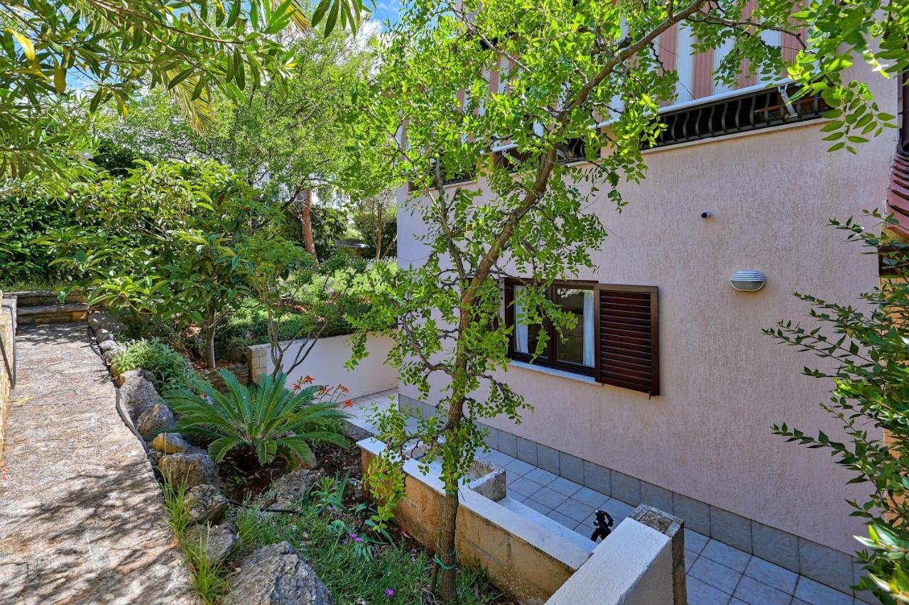 Iby Apartment Póla Kültér fotó
